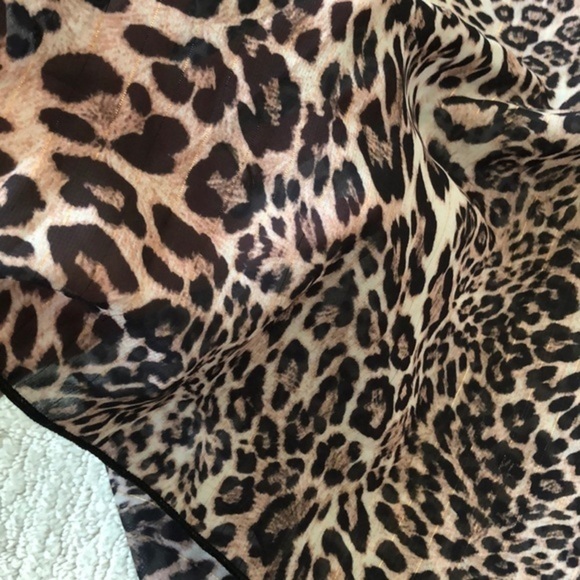 Luxe Moda animal print flowing bell sleve long top - Picture 8 of 8